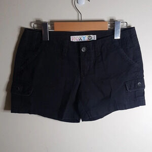 Roxy Y2K utility cargo style  shorts